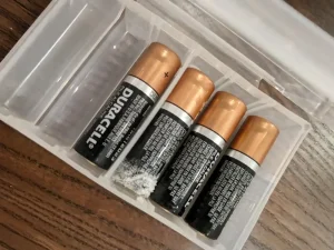alkaline battery leakage